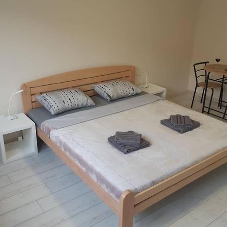 Apartman Mima Βελιγράδι Εξωτερικό φωτογραφία